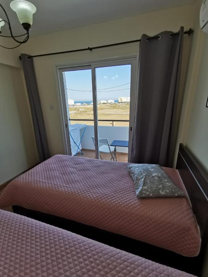 Must Stay - Sea & Salt Lake Panoramic View Apt 拉纳卡 外观 照片